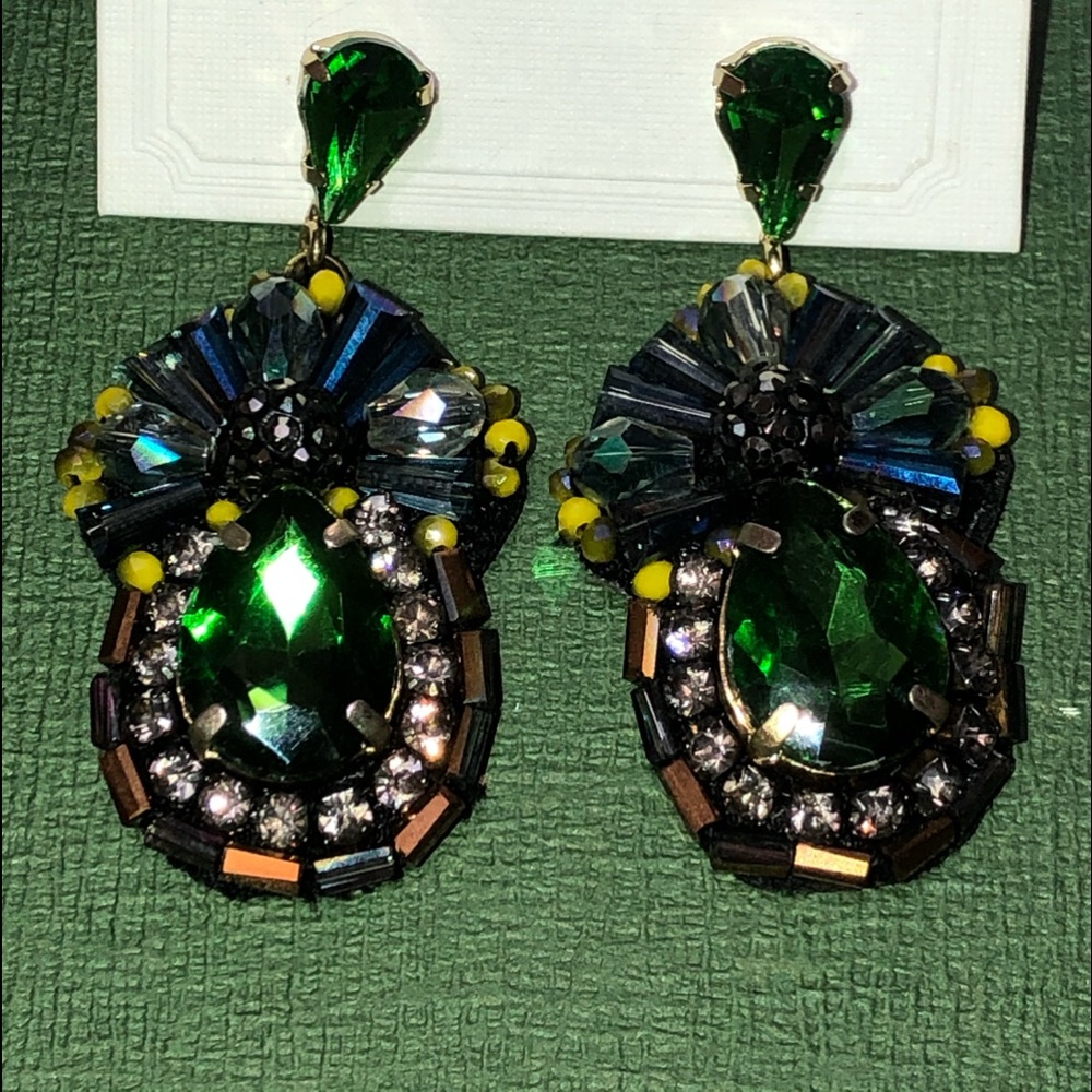 Gold Cake Crystal Post Screw back Earrings NIB $79
